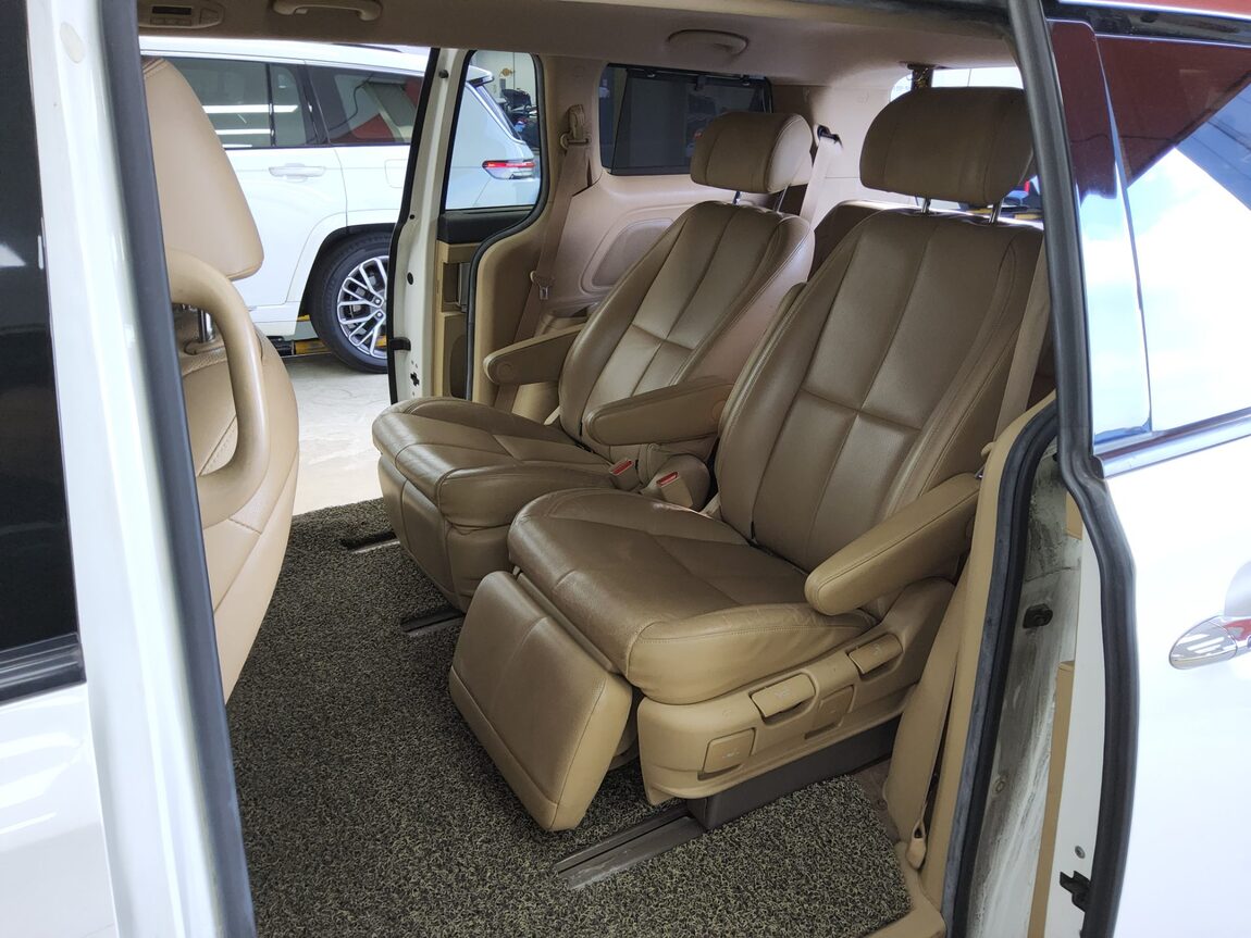 KIA ALL NEW CARNIVAL 7-SEATER LIMOUSINE DIESEL VIP 2016 - zdjęcie 12