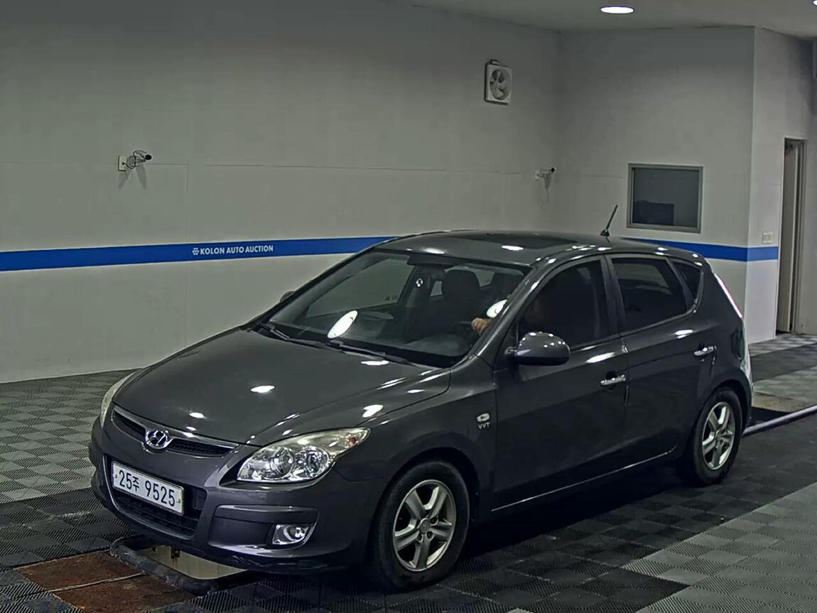 HYUNDAI i30 1.6 VVT LUXURY 2008 - zdjęcie 2