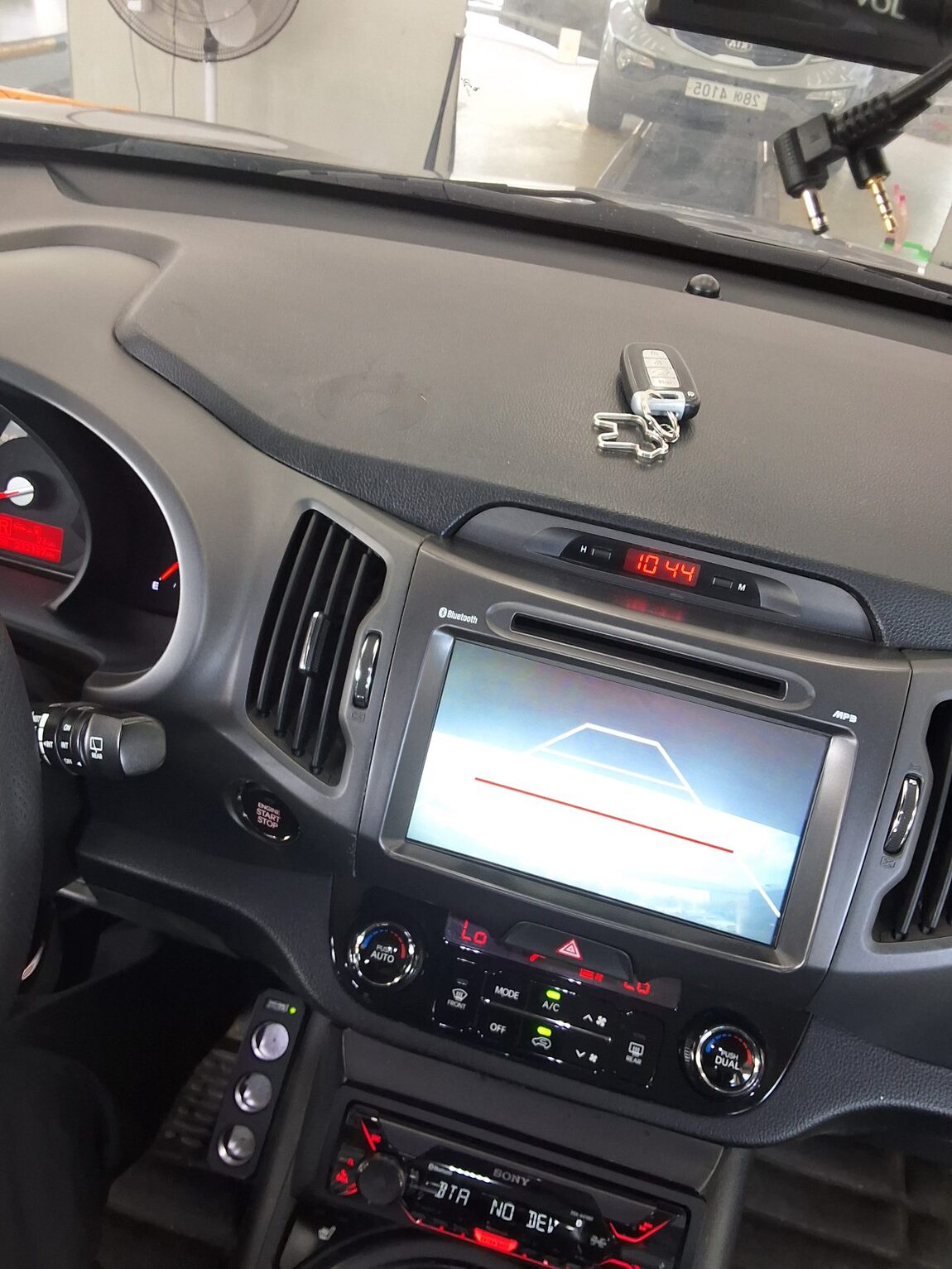 KIA SPORTAGE R DIESEL R2.0 2WD TLX LUXURY MODEL 2012 - zdjęcie 17