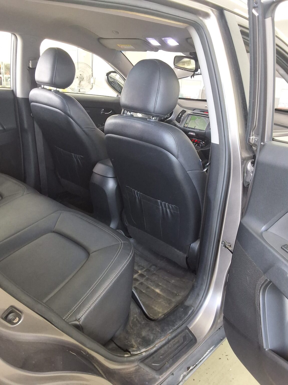 KIA SPORTAGE R DIESEL R2.0 2WD TLX LUXURY MODEL 2012 - zdjęcie 13