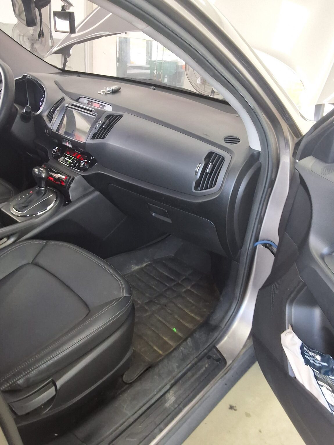 KIA SPORTAGE R DIESEL R2.0 2WD TLX LUXURY MODEL 2012 - zdjęcie 14