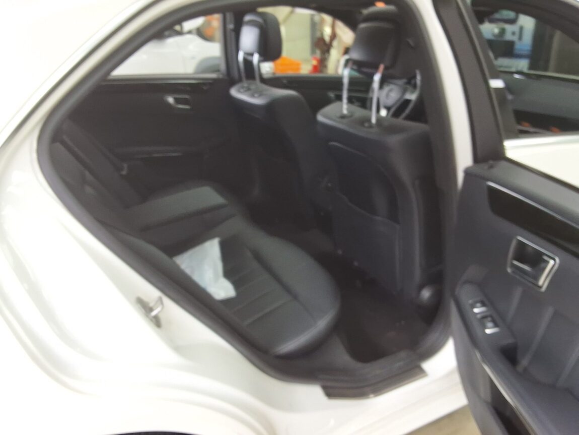 MERCEDES-BENZ E-CLASS (4TH GEN) E300 4MATIC AVANTGARDE 2014 - zdjęcie 14