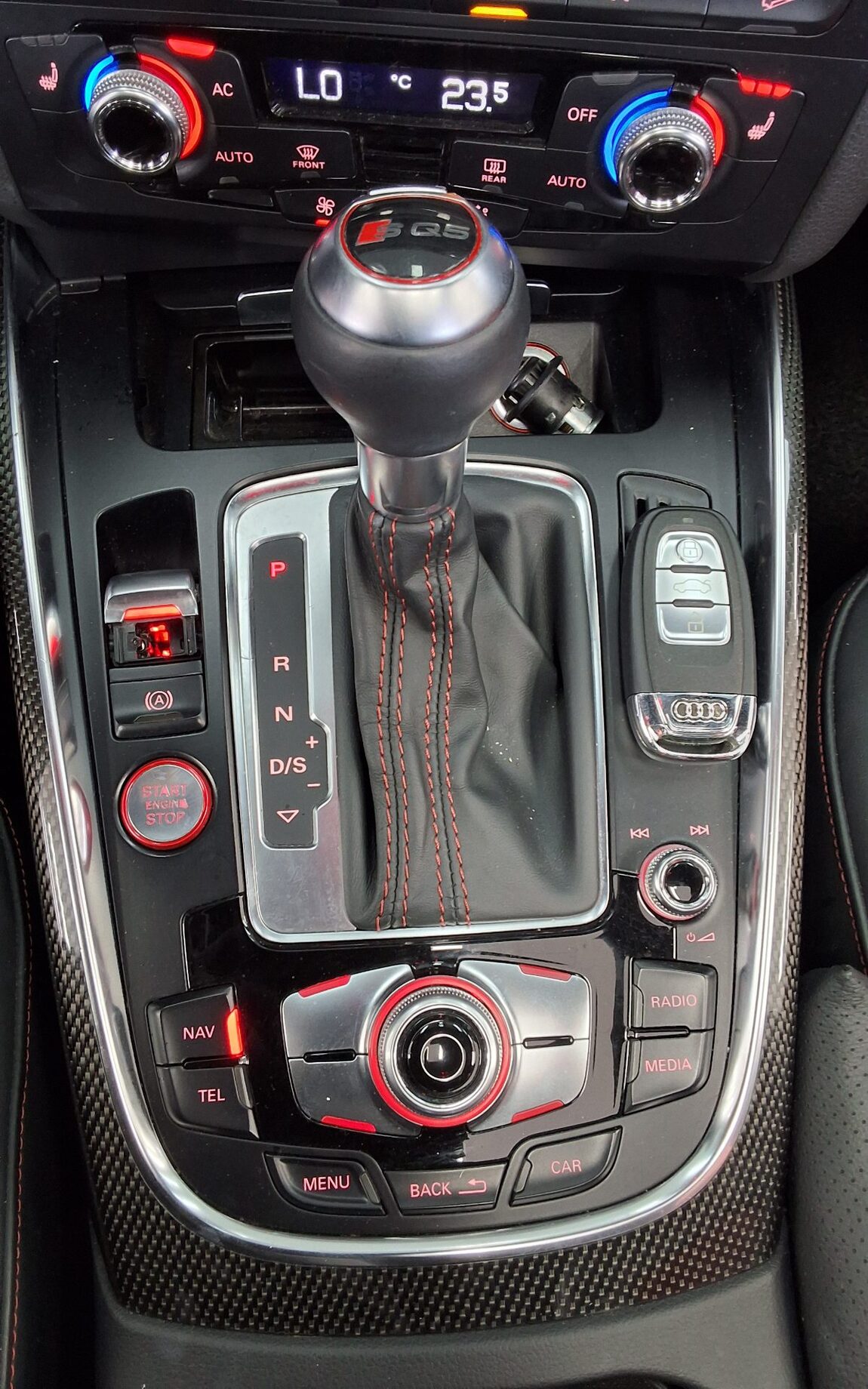 AUDI SQ5 3.0 TDI QUATTRO 2014 - zdjęcie 20