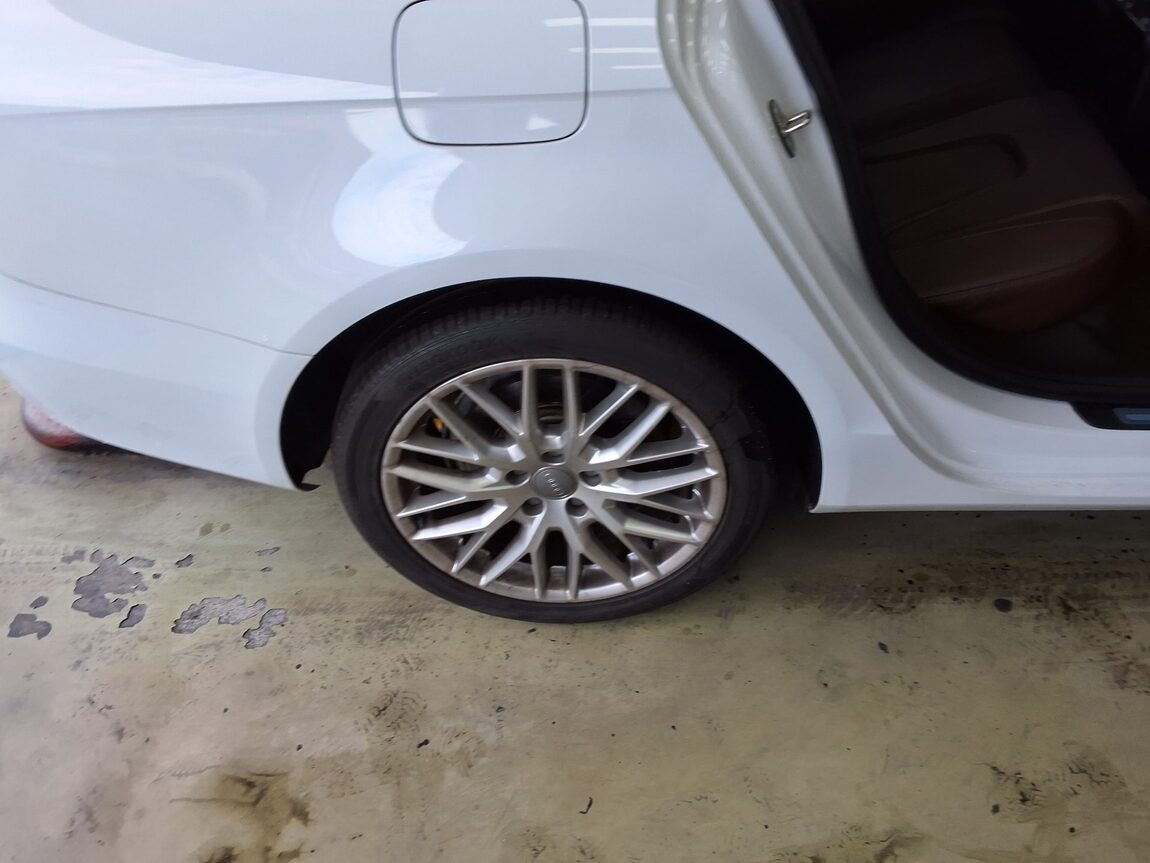 AUDI A4 (4TH GEN) 35 TDI QUATTRO COMFORT EDITION 2015 - zdjęcie 25