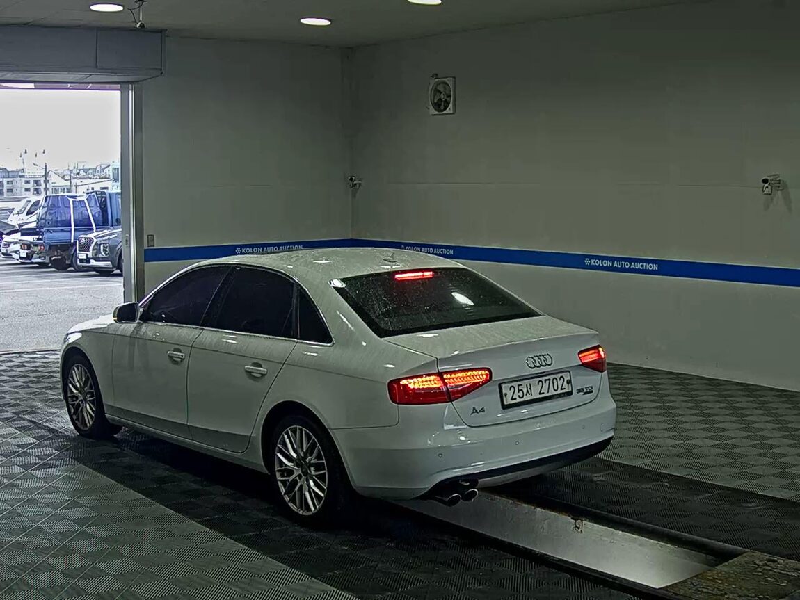 AUDI A4 (4TH GEN) 35 TDI QUATTRO COMFORT EDITION 2015 - zdjęcie 6