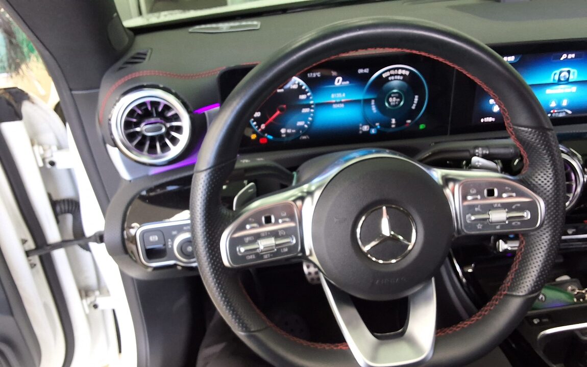 MERCEDES-BENZ CLA-CLASS (2ND GEN) CLA250 4MATIC 2021 - zdjęcie 17