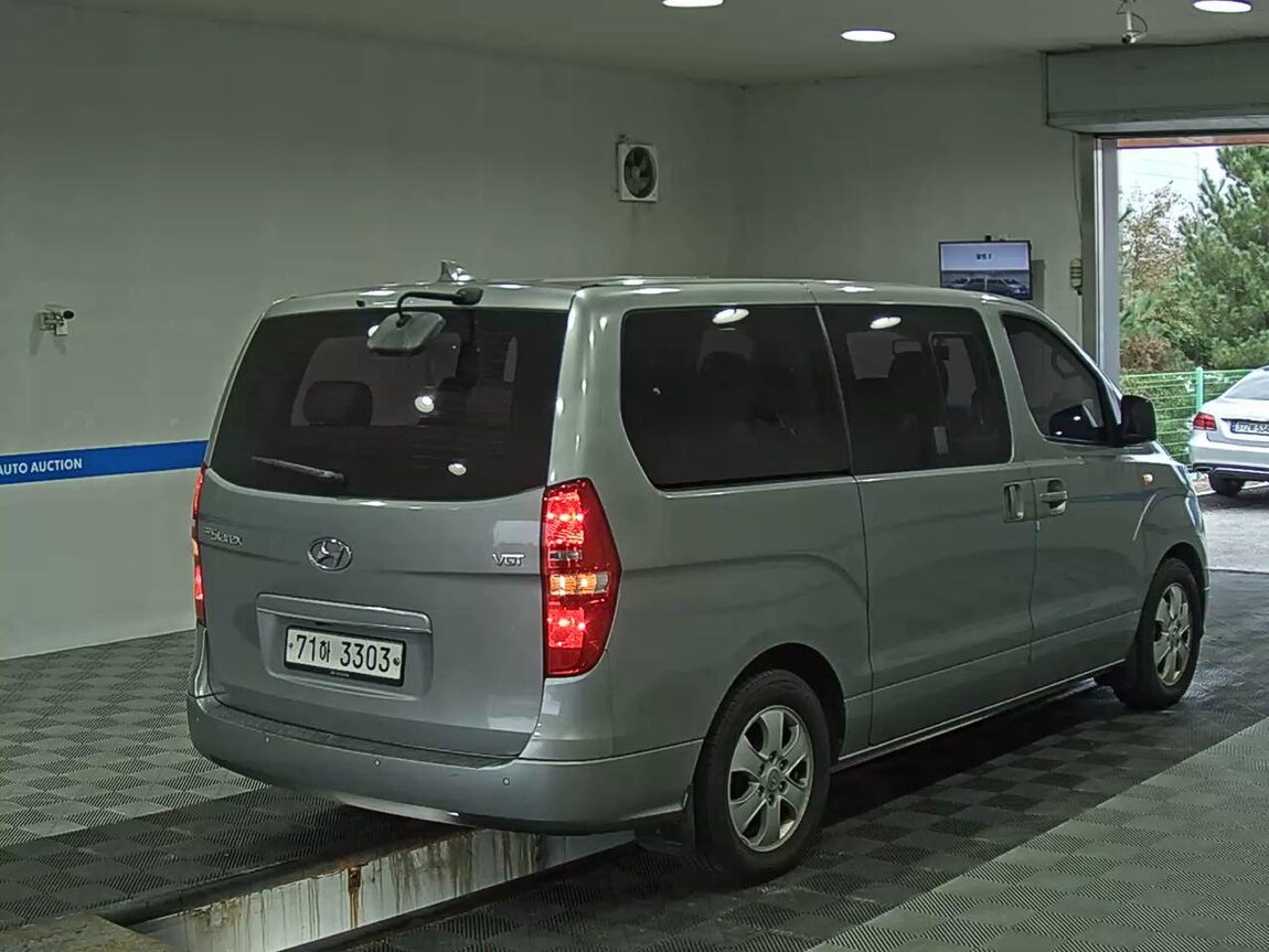 HYUNDAI THE NEW GRAND STAREX 12-SEATER DIESEL SMART 2019 - zdjęcie 5