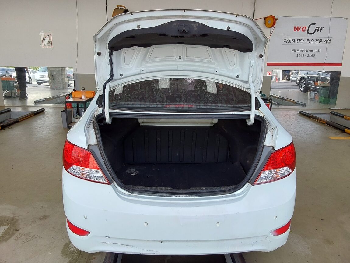 HYUNDAI NEW ACCENT 1.4 VVT MODERN 2014 - zdjęcie 15
