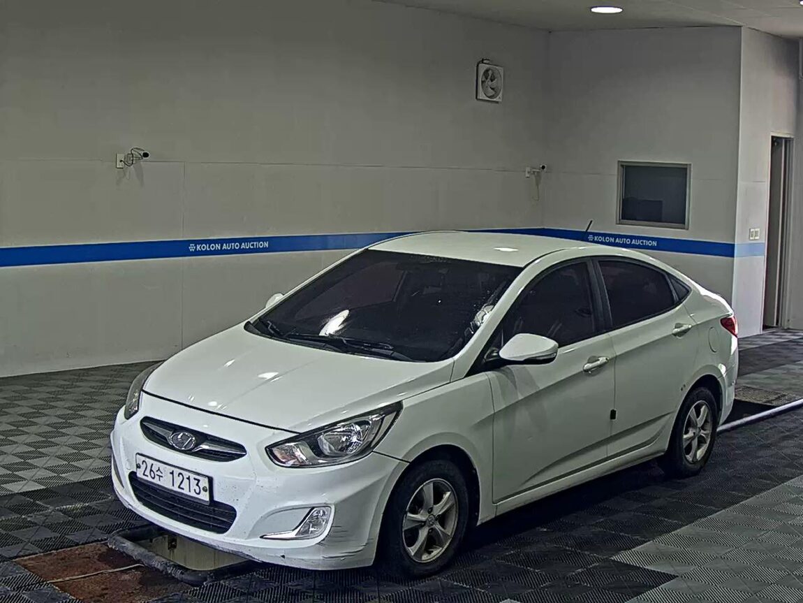 HYUNDAI NEW ACCENT 1.4 VVT MODERN 2014 - zdjęcie 2