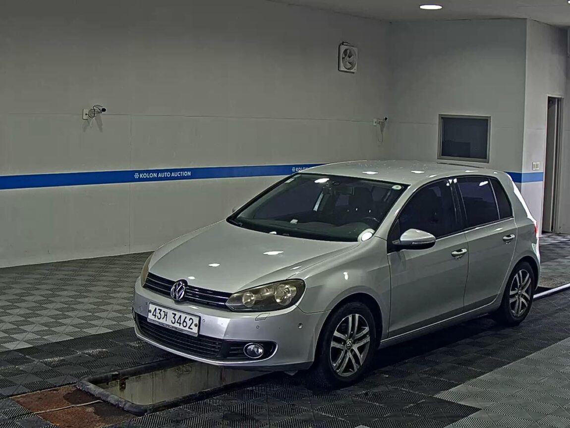 VOLKSWAGEN GOLF (6TH GEN) 1.6 TDI BLUEMOTION 2012 - zdjęcie 2