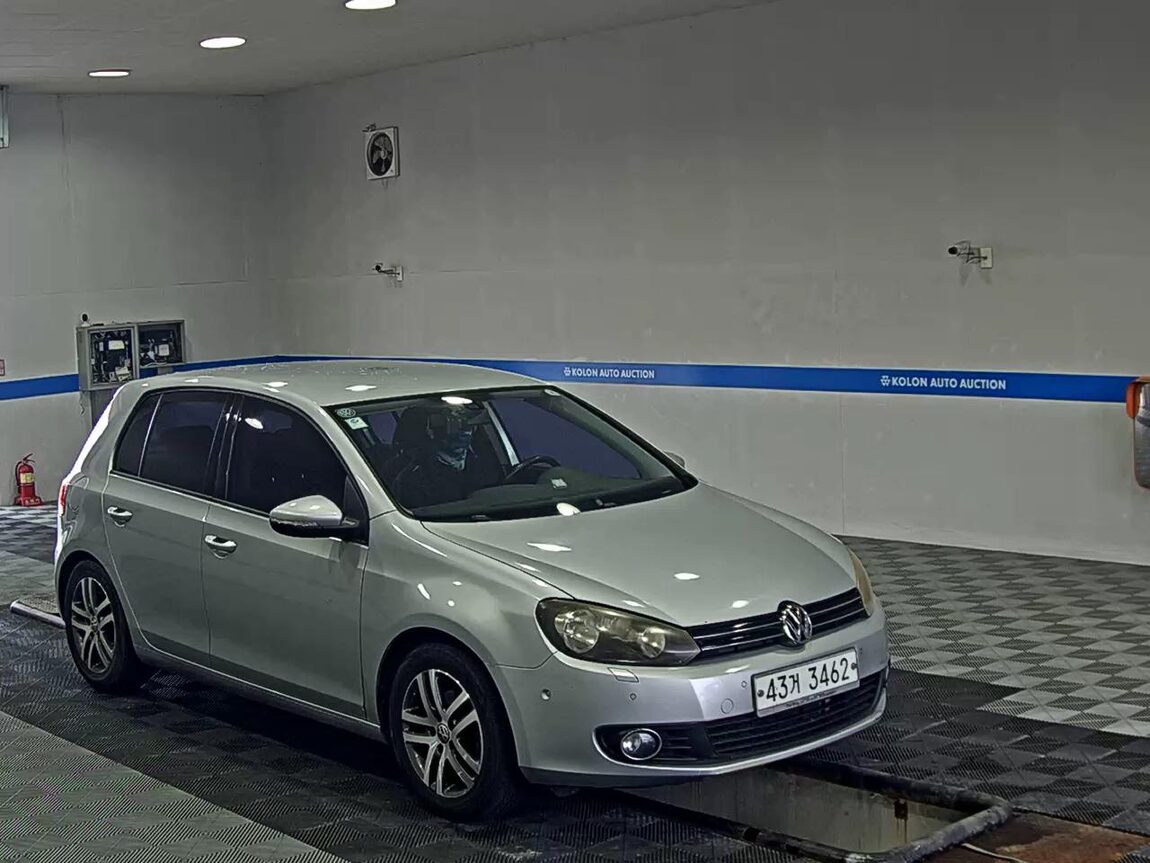 VOLKSWAGEN GOLF (6TH GEN) 1.6 TDI BLUEMOTION 2012 - zdjęcie 3