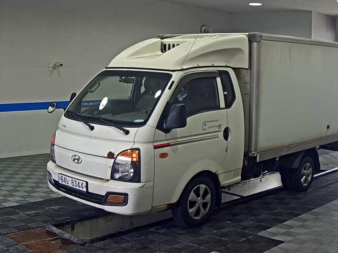 HYUNDAI PORTER II FREEZER BOX TRUCK SUPER CAB 2017 - zdjęcie 2