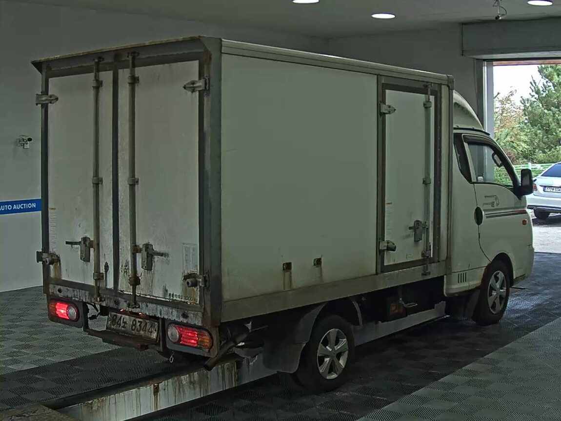 HYUNDAI PORTER II FREEZER BOX TRUCK SUPER CAB 2017 - zdjęcie 5