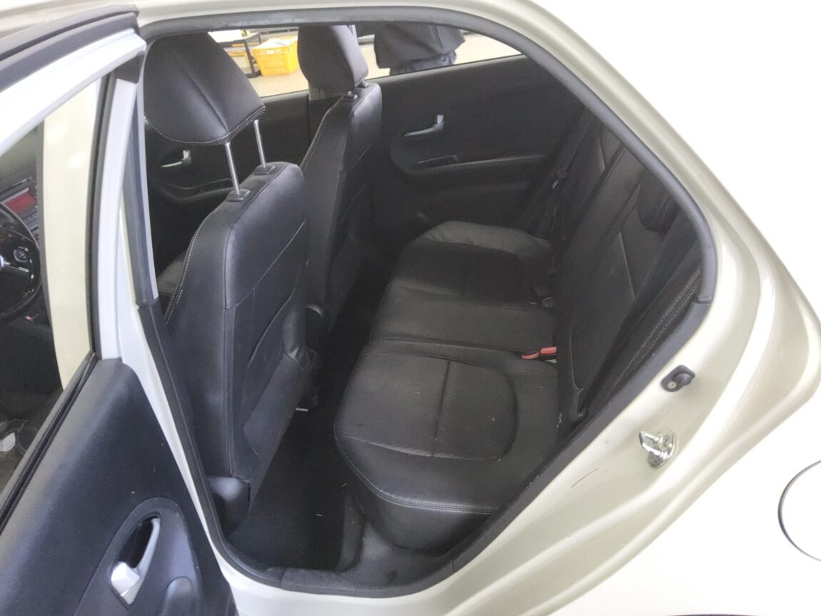 KIA ALL NEW MORNING GASOLINE LUXURY 2015 - zdjęcie 12