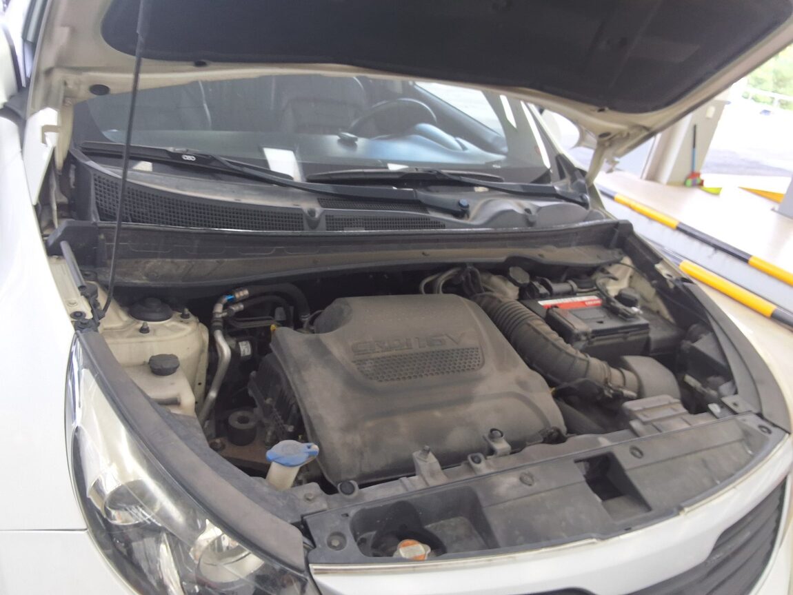 KIA SPORTAGE R DIESEL R2.0 2WD TLX PREMIUM 2012 - zdjęcie 18