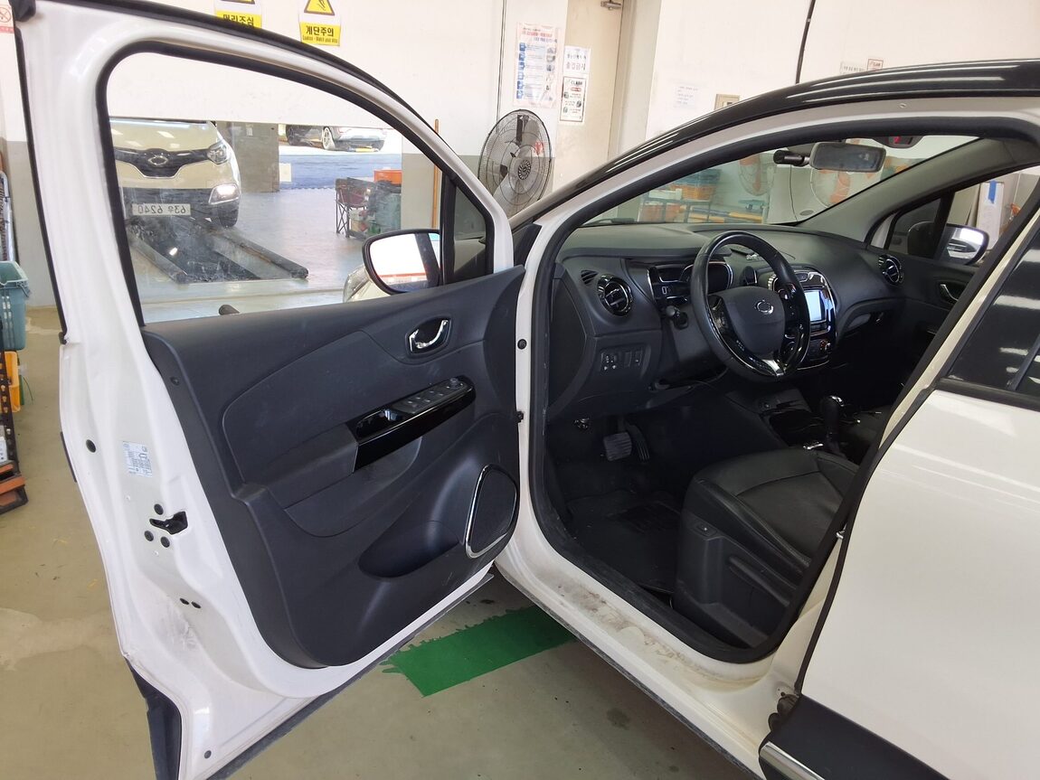 RENAULT (SAMSUNG) QM3 RE 2015 - zdjęcie 10