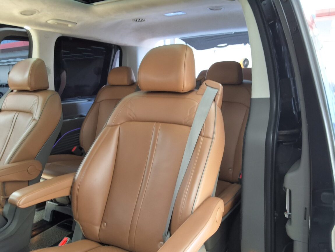 HYUNDAI STARIA 2.2 DIESEL LOUNGE 9-SEATER 4WD INSPIRATION 2023 - zdjęcie 13
