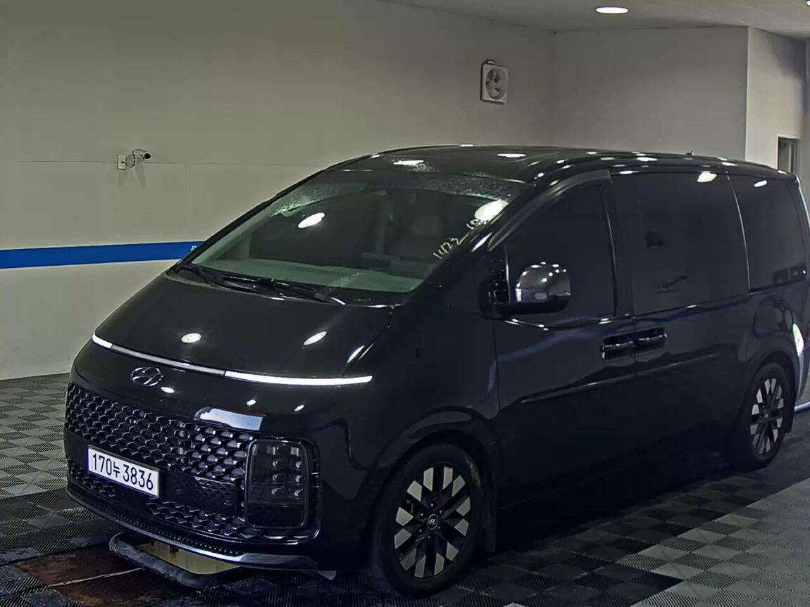 HYUNDAI STARIA 2.2 DIESEL LOUNGE 9-SEATER 4WD INSPIRATION 2023 - zdjęcie 2