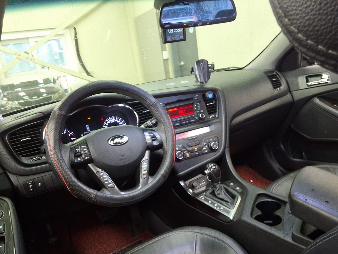 KIA K5 2.0 CVVT PRESTIGE 2011 - zdjęcie 12