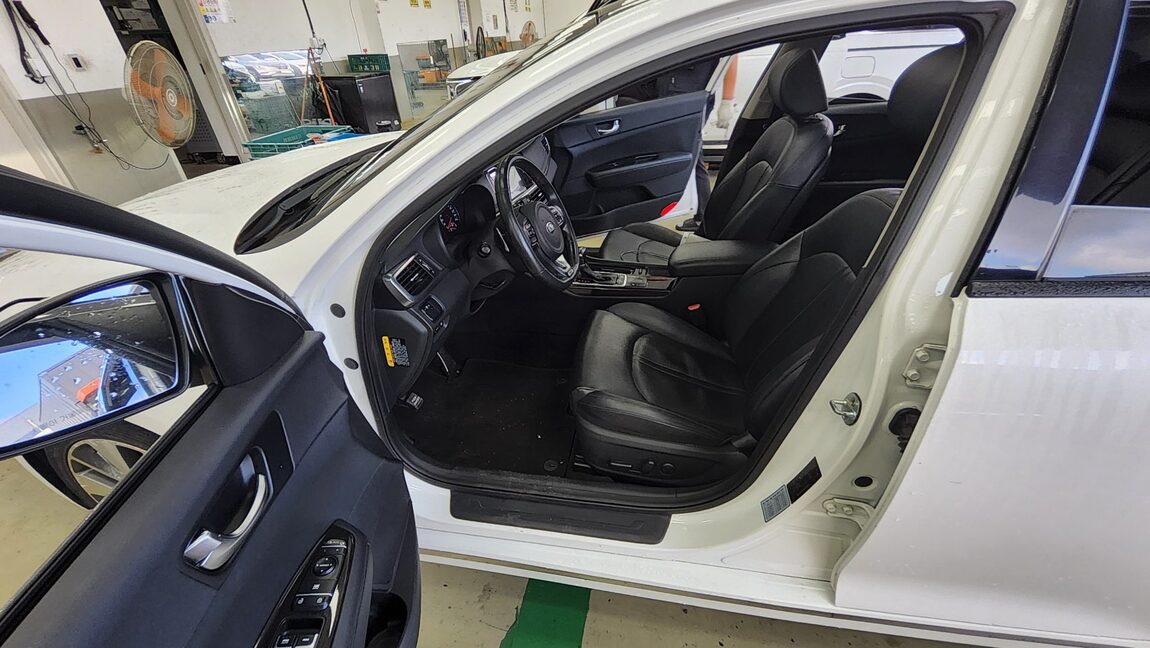 KIA NEW K5 2.0 GASOLINE PRESTIGE SX 2016 - zdjęcie 10