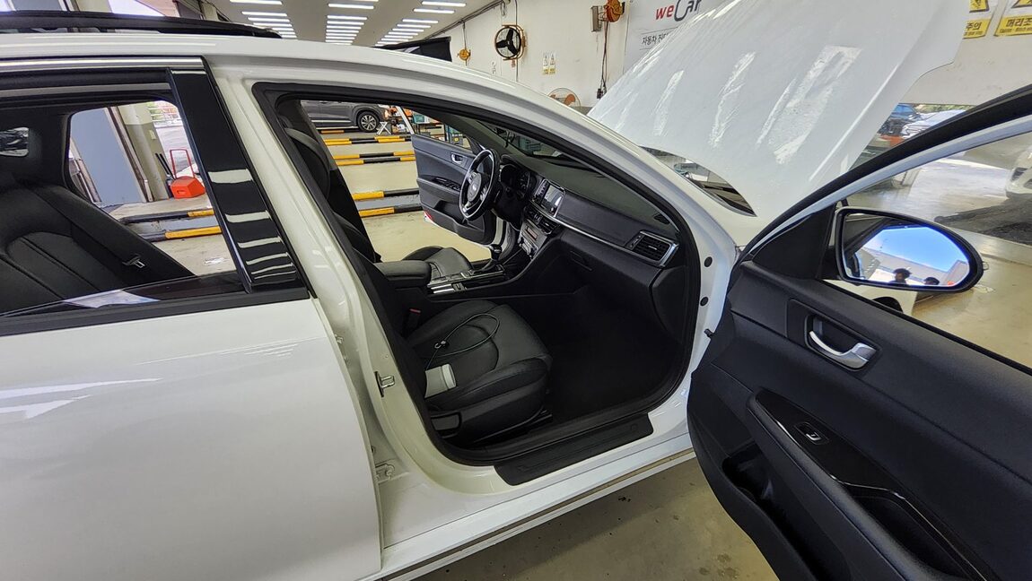 KIA NEW K5 2.0 GASOLINE PRESTIGE SX 2016 - zdjęcie 14