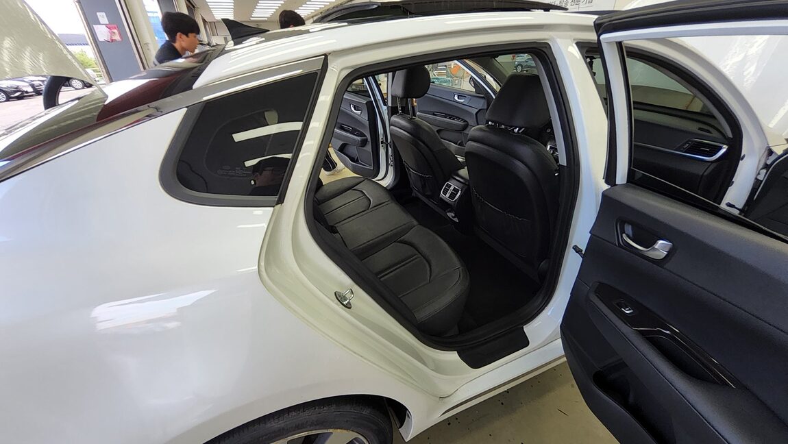 KIA NEW K5 2.0 GASOLINE PRESTIGE SX 2016 - zdjęcie 13