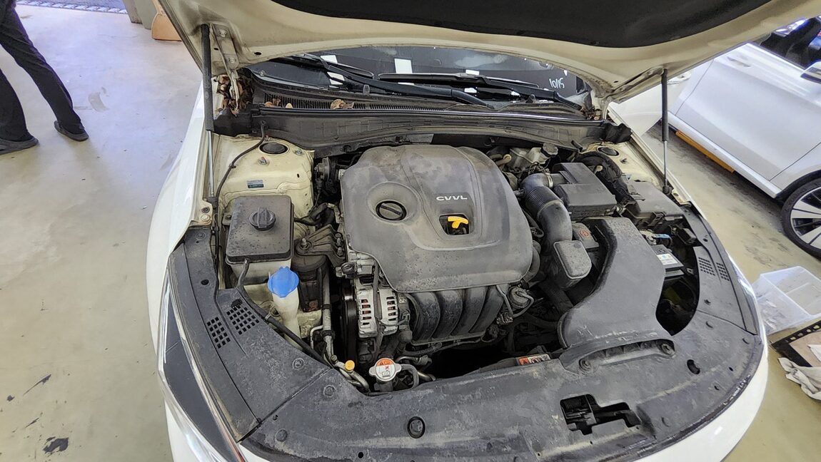 KIA NEW K5 2.0 GASOLINE PRESTIGE SX 2016 - zdjęcie 21