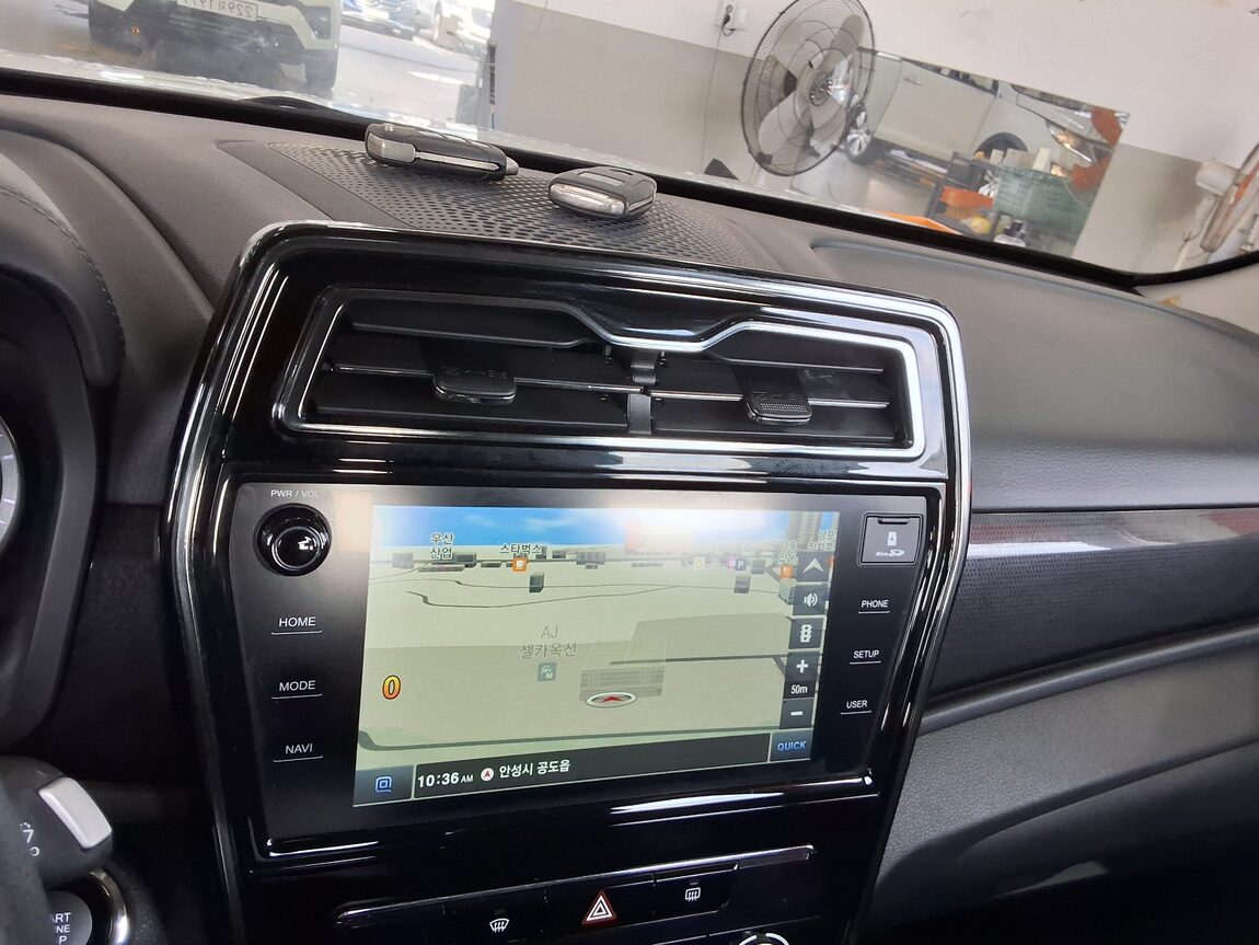 KG MOBILITY (SSANGYONG) VERY NEW TIVOLI 1.5 GASOLINE 2WD V3 2022 - zdjęcie 17