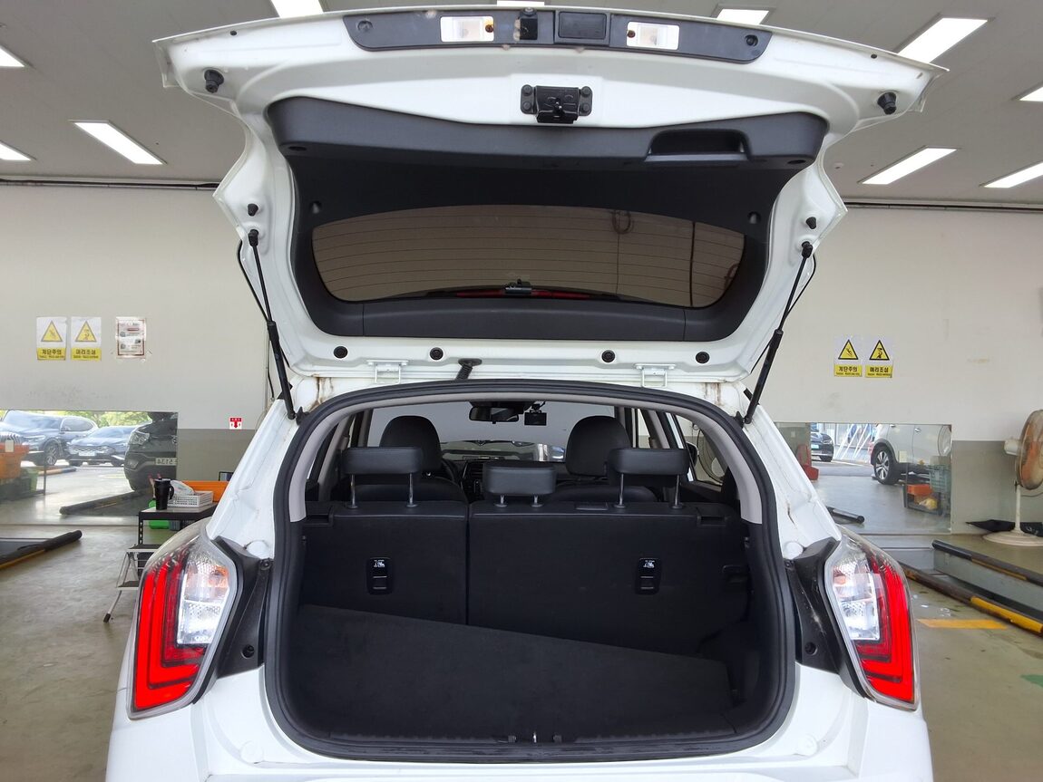 KG MOBILITY (SSANGYONG) VERY NEW TIVOLI 1.5 GASOLINE 2WD V3 2022 - zdjęcie 15