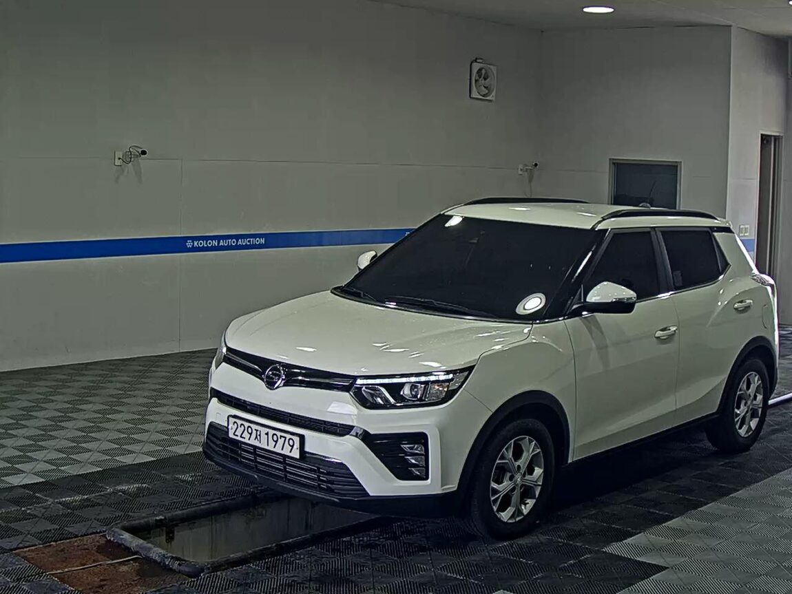 KG MOBILITY (SSANGYONG) VERY NEW TIVOLI 1.5 GASOLINE 2WD V3 2022 - zdjęcie 2