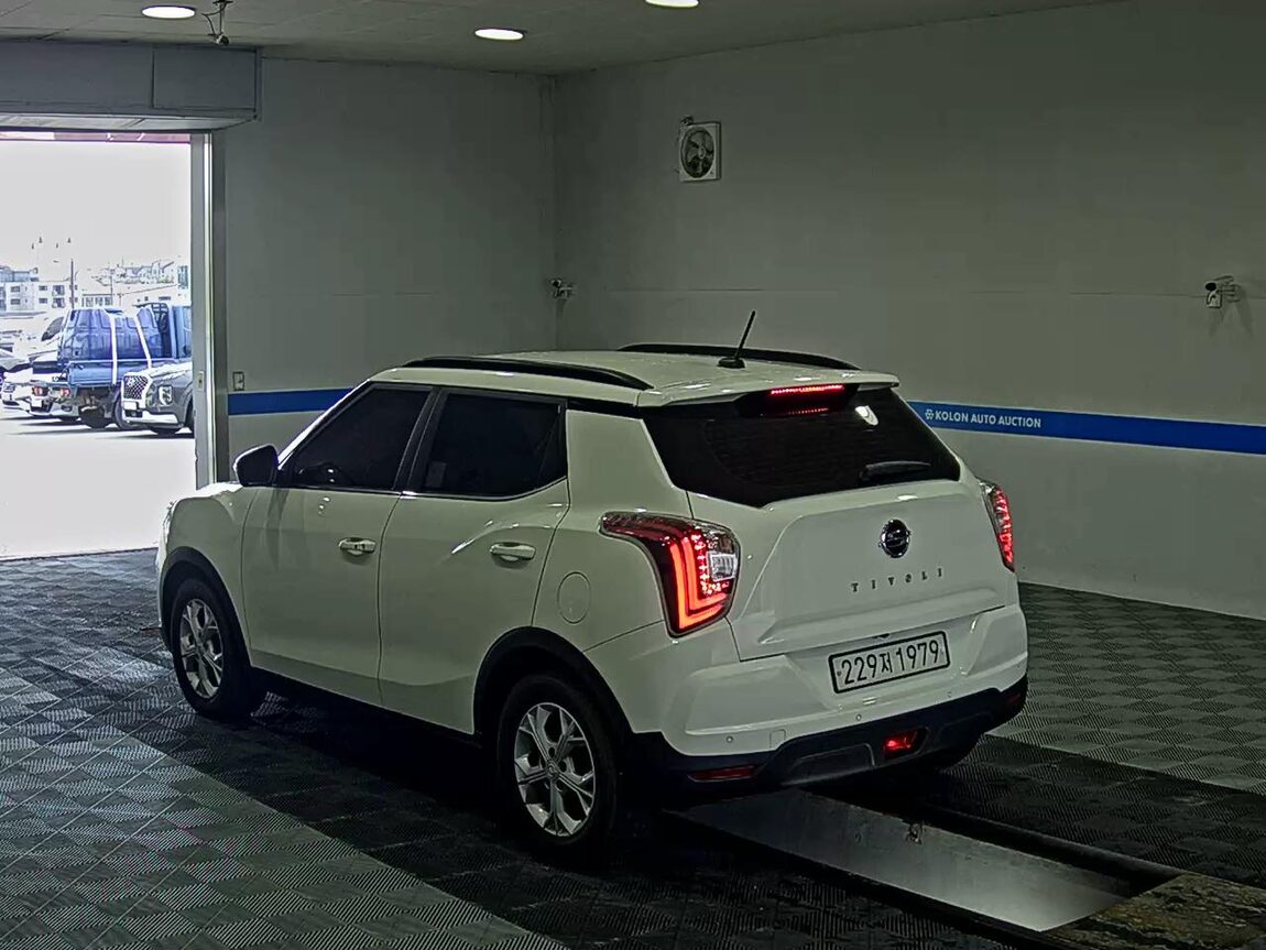 KG MOBILITY (SSANGYONG) VERY NEW TIVOLI 1.5 GASOLINE 2WD V3 2022 - zdjęcie 6