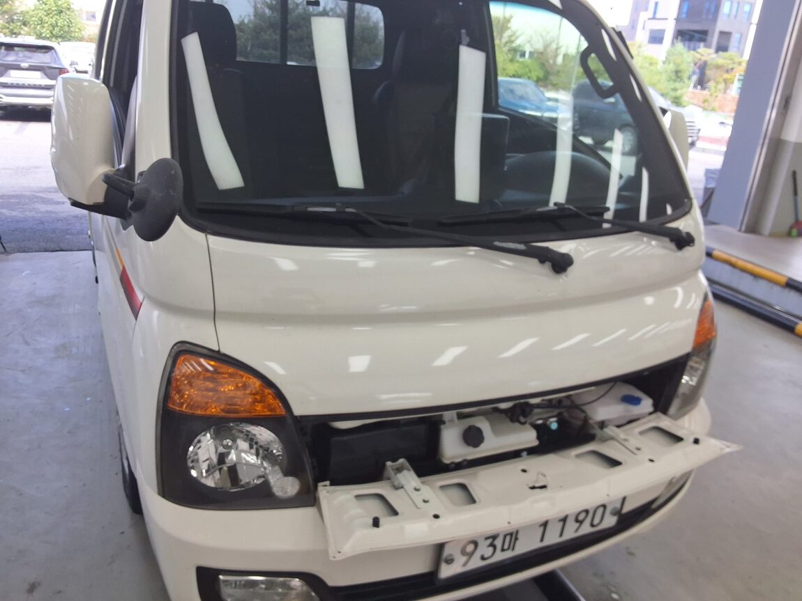 HYUNDAI PORTER II CRDi SUPER CAB EXTRA LONG WHEELBASE MODERN 2019 - zdjęcie 17
