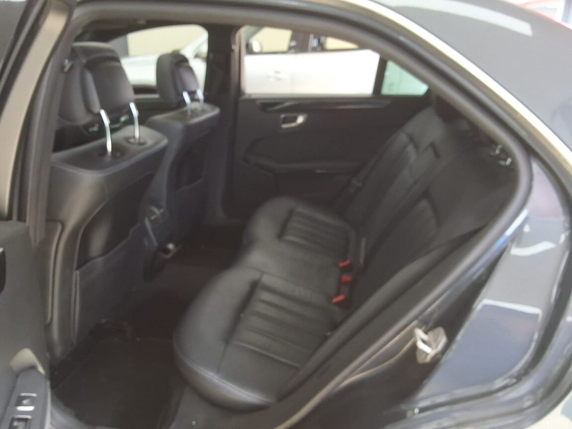 MERCEDES-BENZ E-CLASS (4TH GEN) E220 CDI BLUETEC AVANTGARDE SPORT 2016 - zdjęcie 13