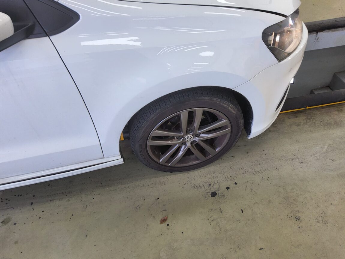 VOLKSWAGEN THE NEW POLO (5TH GEN) 1.4 TDI R LINE 2015 - zdjęcie 22