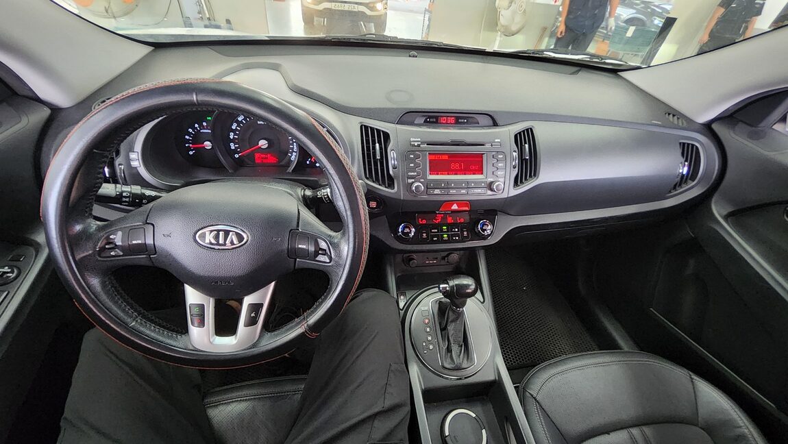 KIA SPORTAGE R DIESEL R2.0 2WD TLX LUXURY MODEL 2011 - zdjęcie 11