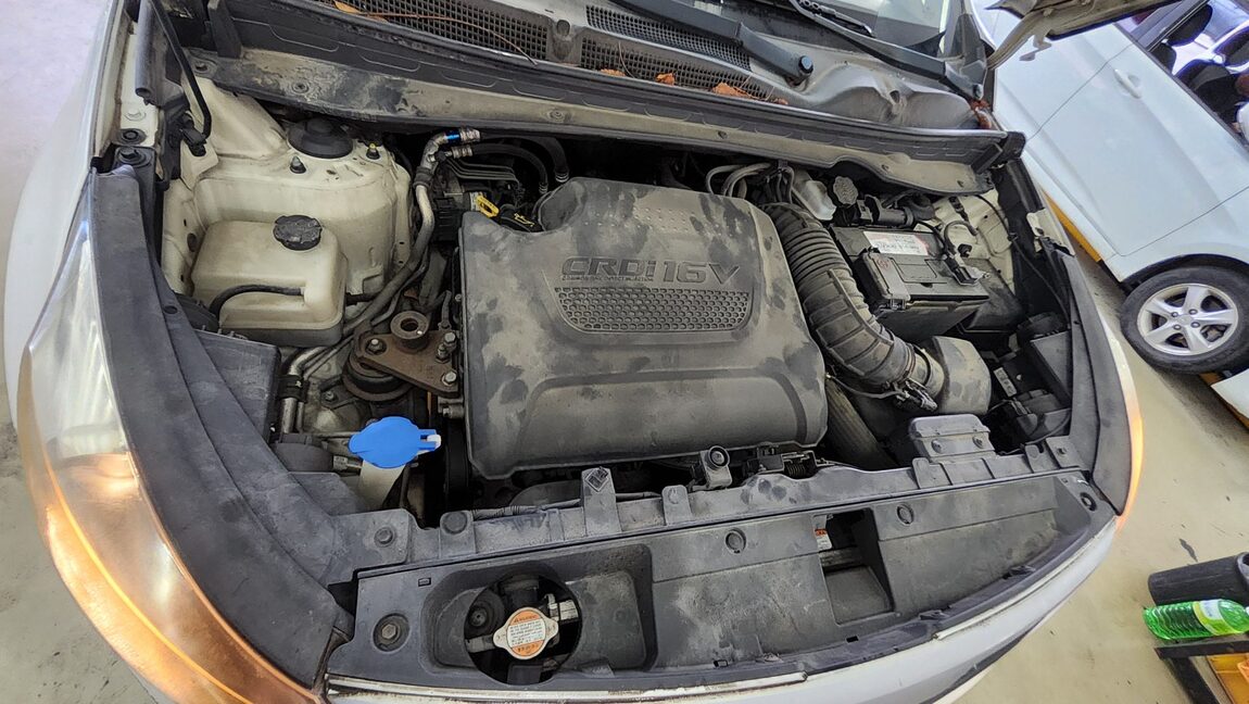 KIA SPORTAGE R DIESEL R2.0 2WD TLX LUXURY MODEL 2011 - zdjęcie 20