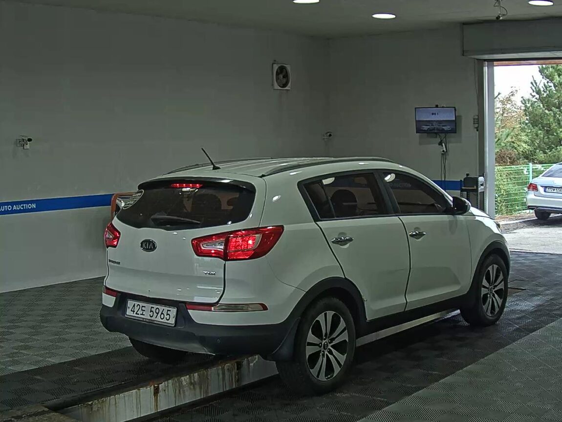 KIA SPORTAGE R DIESEL R2.0 2WD TLX LUXURY MODEL 2011 - zdjęcie 5