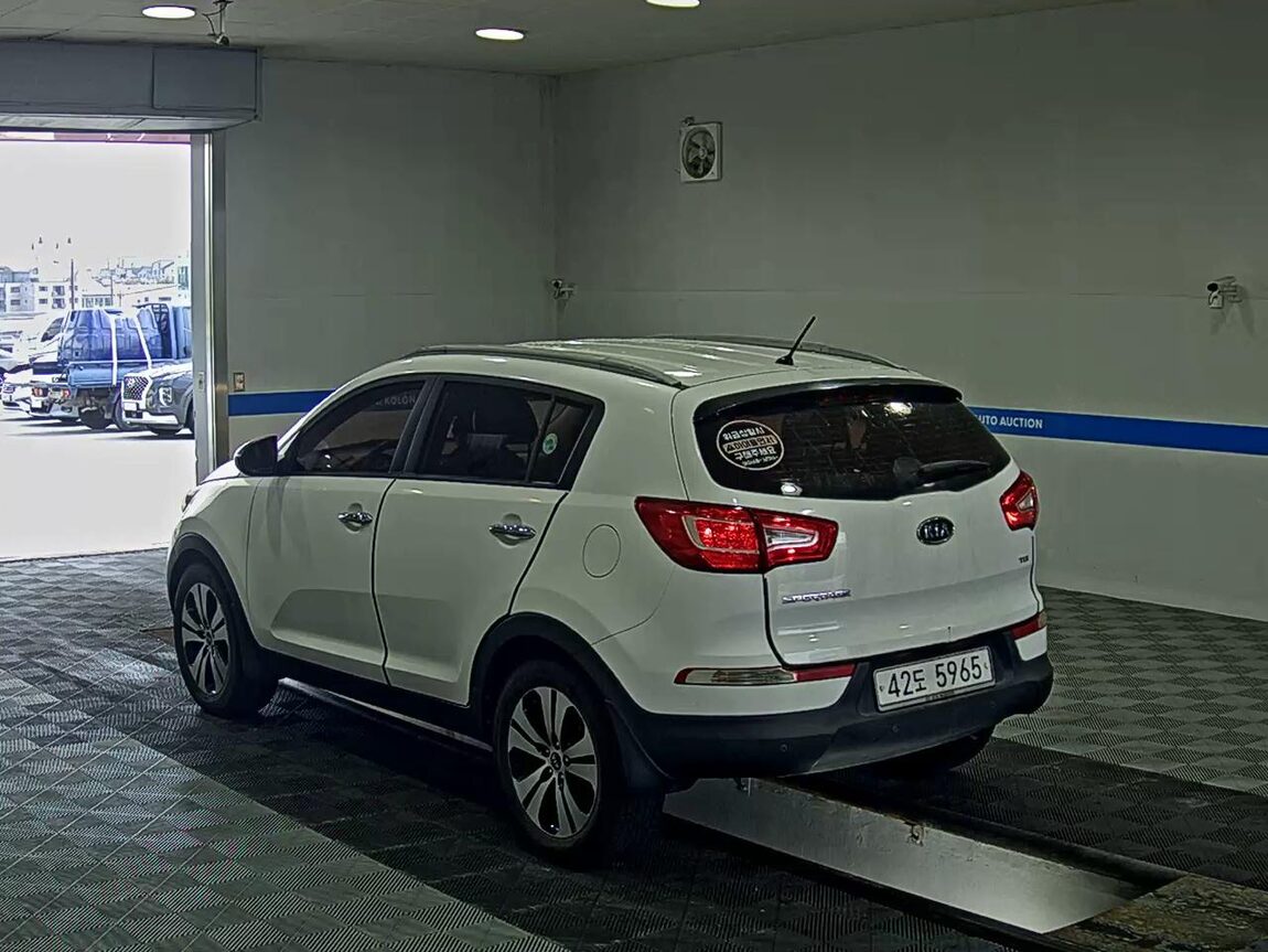 KIA SPORTAGE R DIESEL R2.0 2WD TLX LUXURY MODEL 2011 - zdjęcie 6