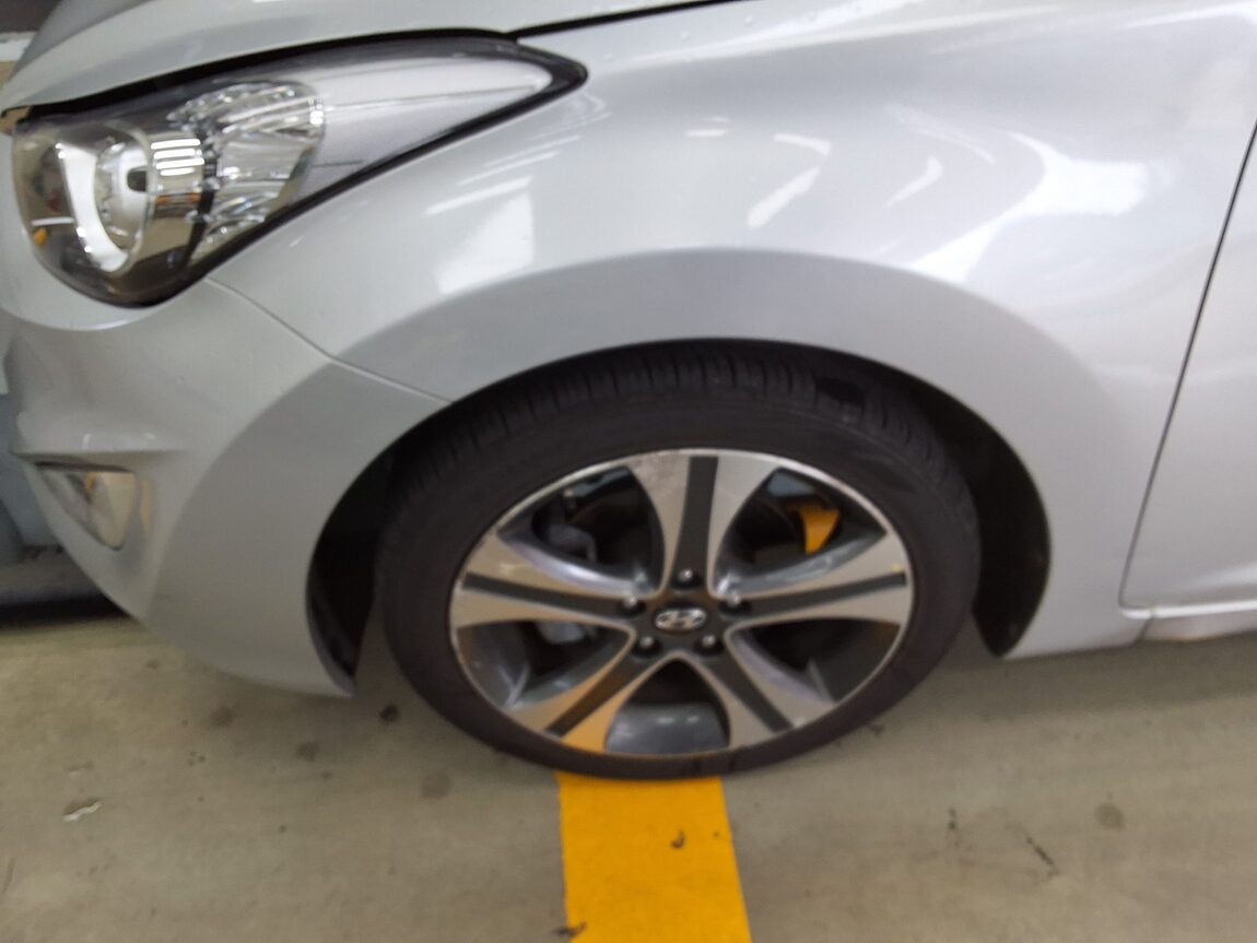 HYUNDAI AVANTE COUPE 2.0 GDi PREMIUM 2014 - zdjęcie 17