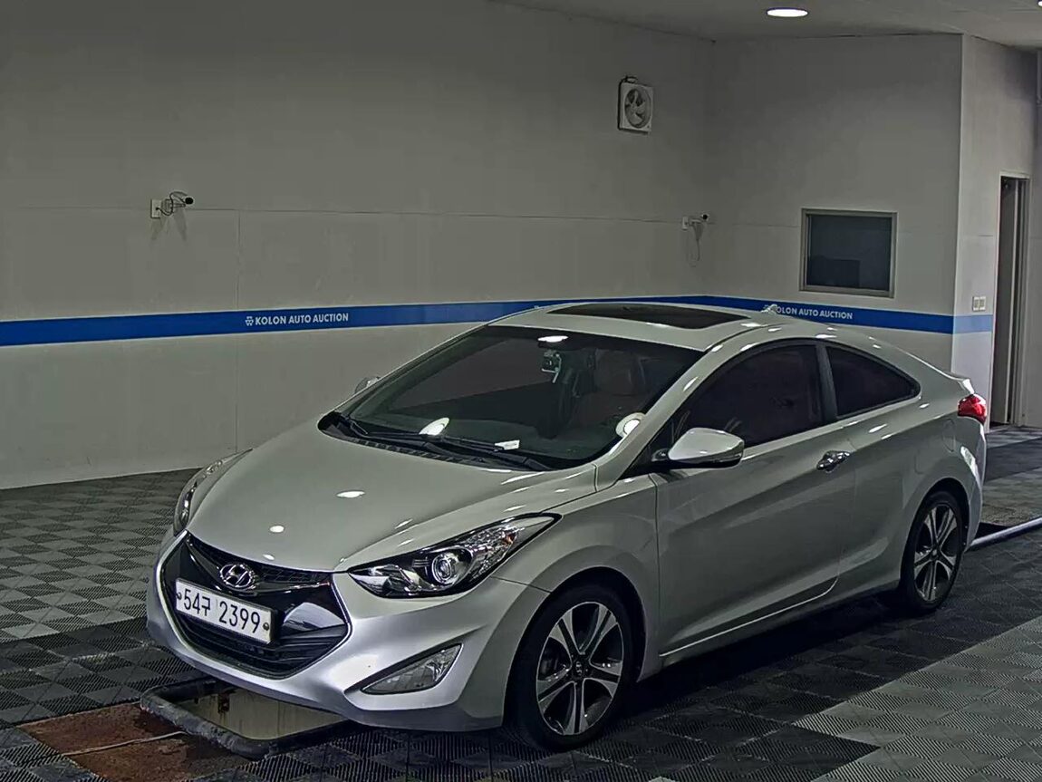 HYUNDAI AVANTE COUPE 2.0 GDi PREMIUM 2014 - zdjęcie 2