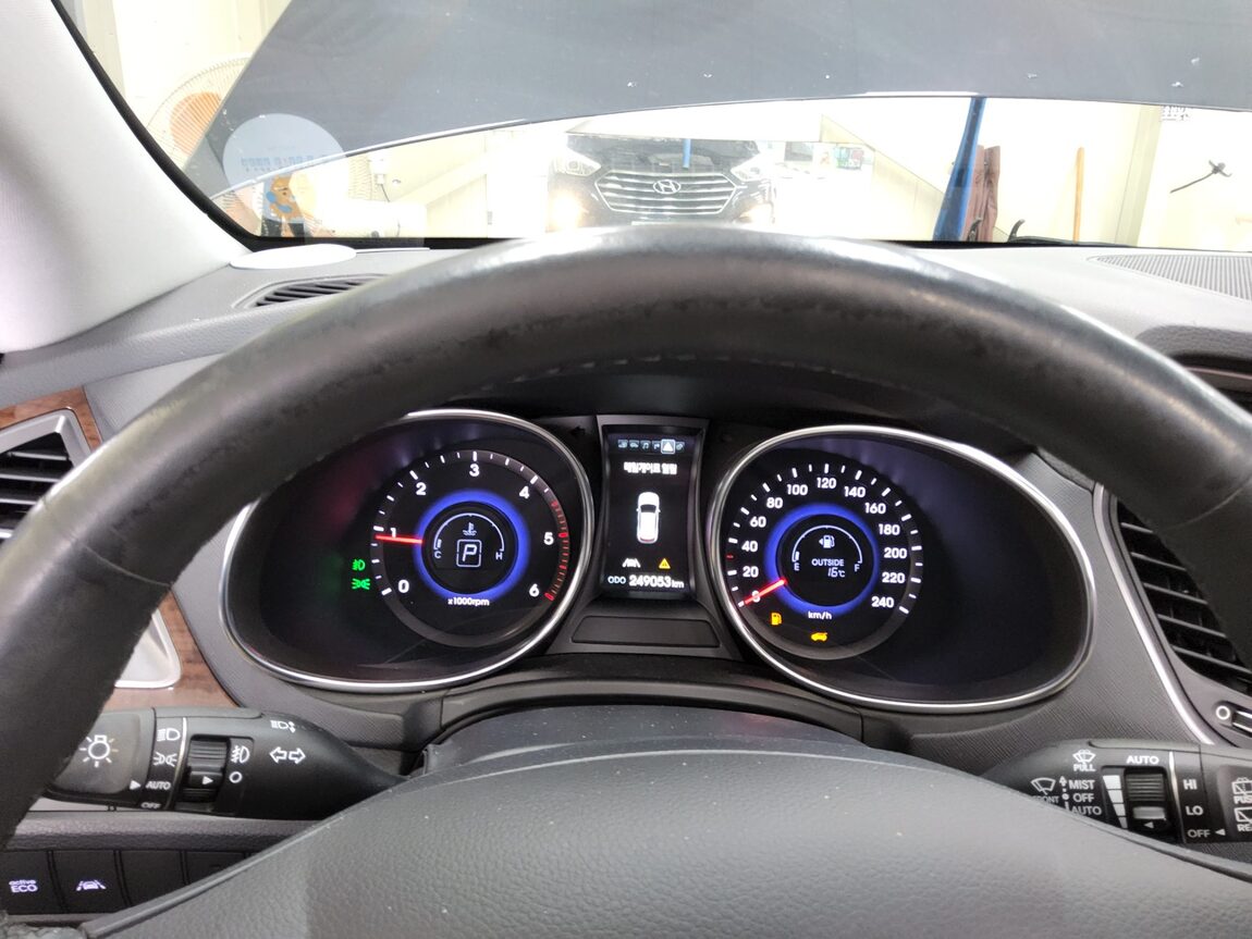 HYUNDAI MAXCRUZ DIESEL R2.2 2WD EXCLUSIVE SPECIAL 2015 - zdjęcie 9