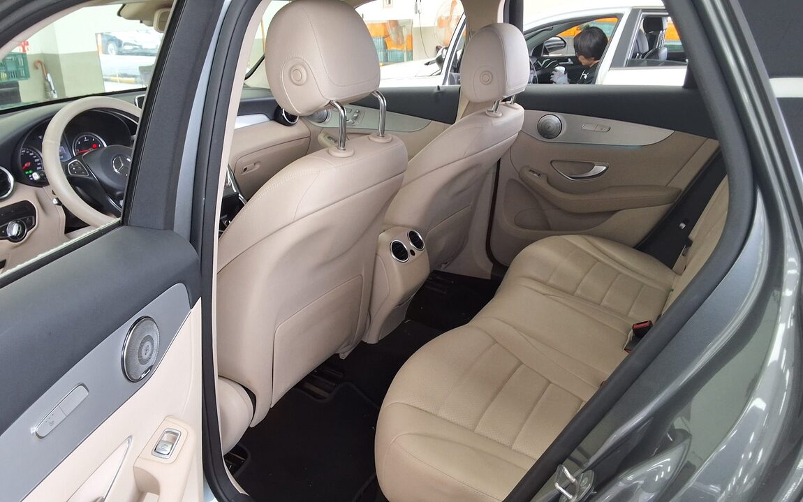 MERCEDES-BENZ GLC-CLASS GLC 220d 4MATIC 2017 - zdjęcie 12