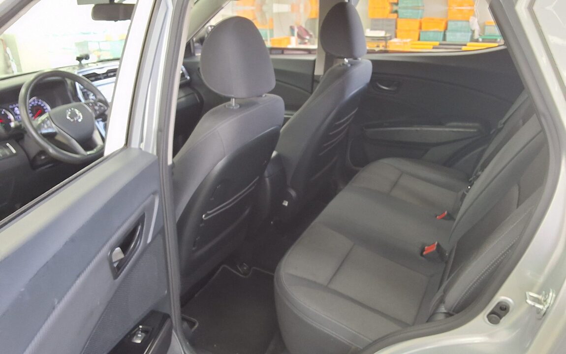 KG MOBILITY (SSANGYONG) VERY NEW TIVOLI 1.6 DIESEL 2WD V1 2020 - zdjęcie 12