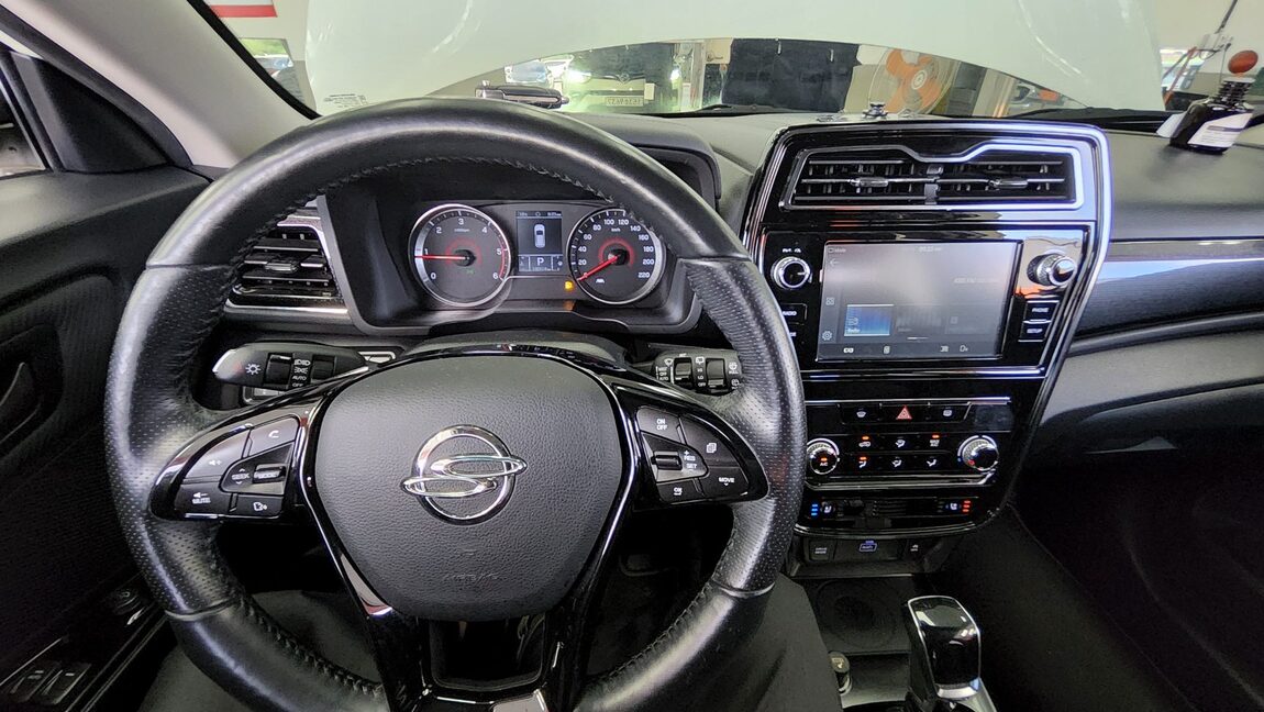 KG MOBILITY (SSANGYONG) VERY NEW TIVOLI 1.6 DIESEL 2WD V3 2021 - zdjęcie 17