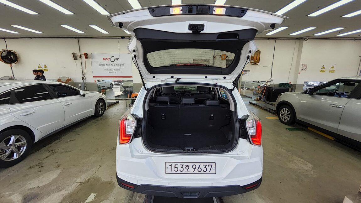 KG MOBILITY (SSANGYONG) VERY NEW TIVOLI 1.6 DIESEL 2WD V3 2021 - zdjęcie 15