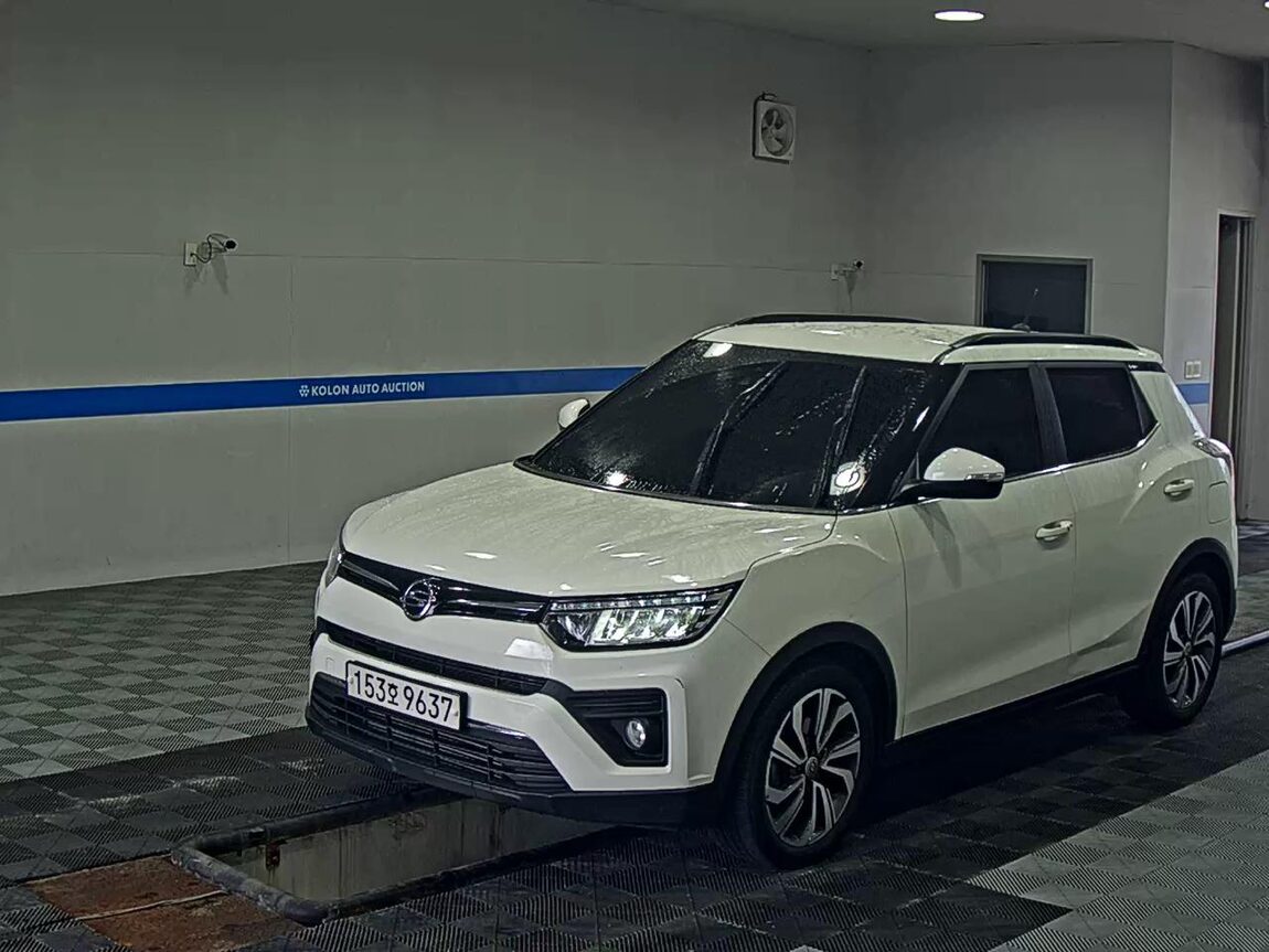KG MOBILITY (SSANGYONG) VERY NEW TIVOLI 1.6 DIESEL 2WD V3 2021 - zdjęcie 2