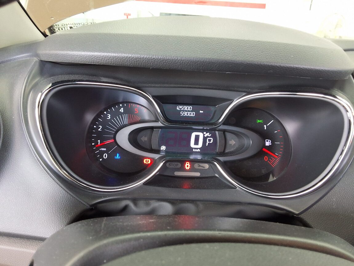 RENAULT (SAMSUNG) QM3 RE SIGNATURE CHOCOLATE BROWN 2016 - zdjęcie 9