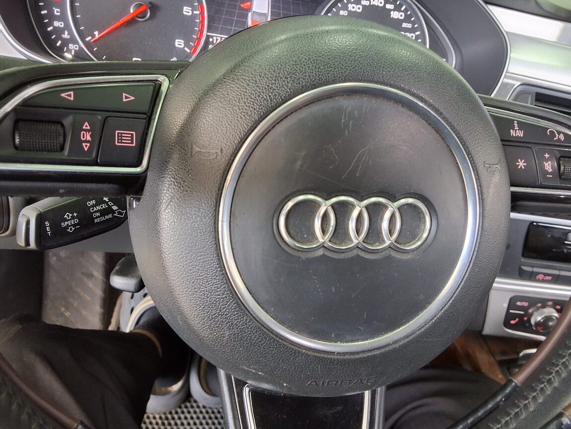 AUDI A6 (4TH GEN) 2.0 TDI DYNAMIC 2014 - zdjęcie 17
