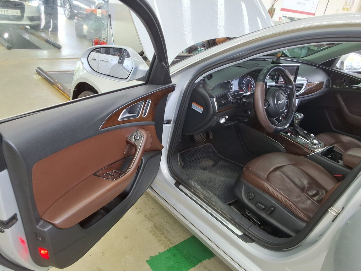 AUDI A6 (4TH GEN) 2.0 TDI DYNAMIC 2014 - zdjęcie 10