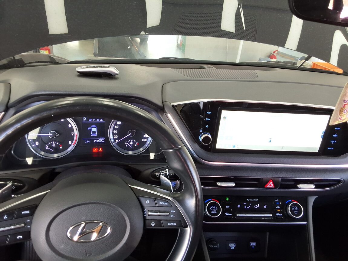 HYUNDAI SONATA (DN8) L2.0 RENTAL CAR SMART 2020 - zdjęcie 17